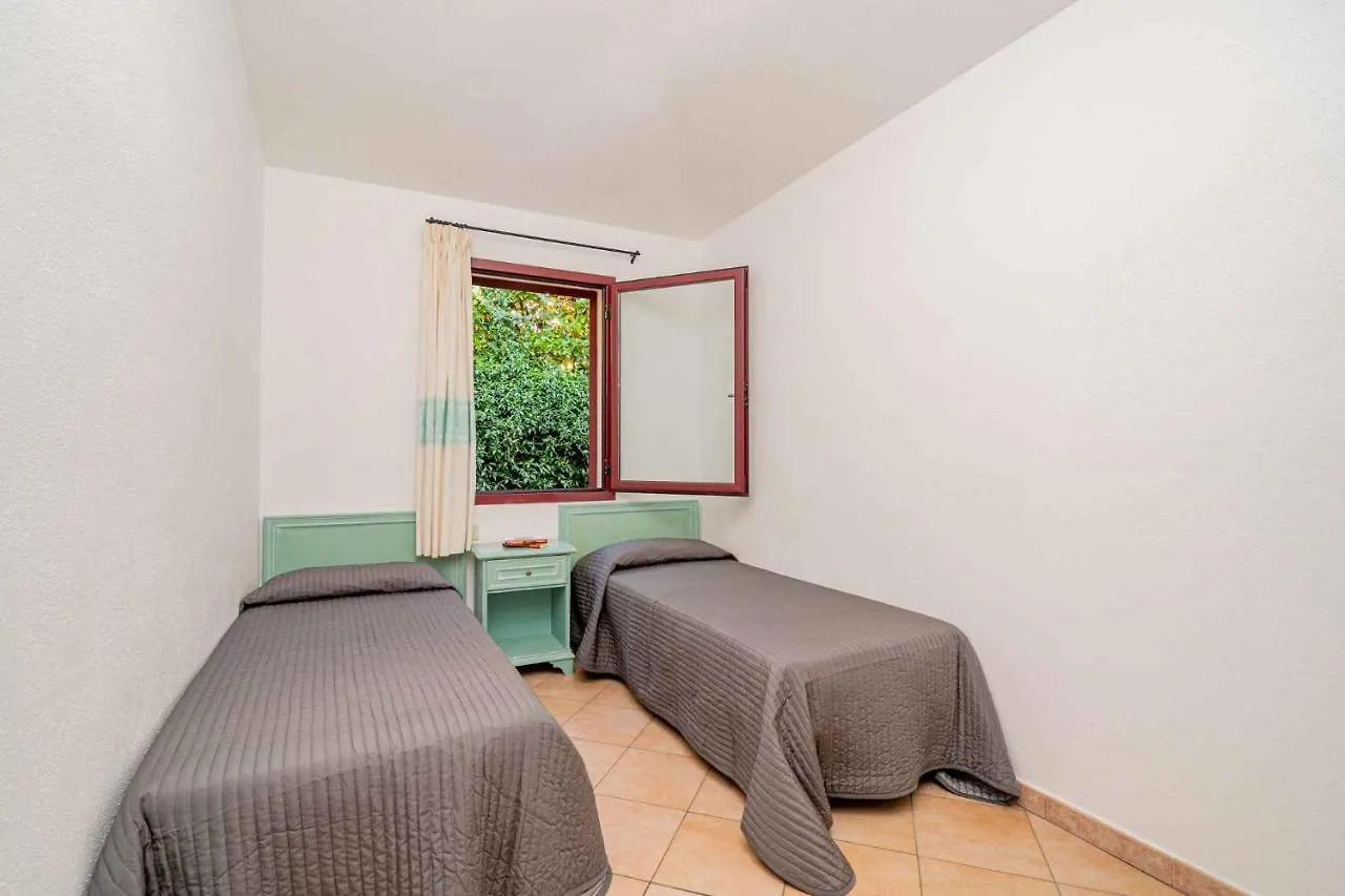 Apartment Holiday Home In Monte Petrosu 42788